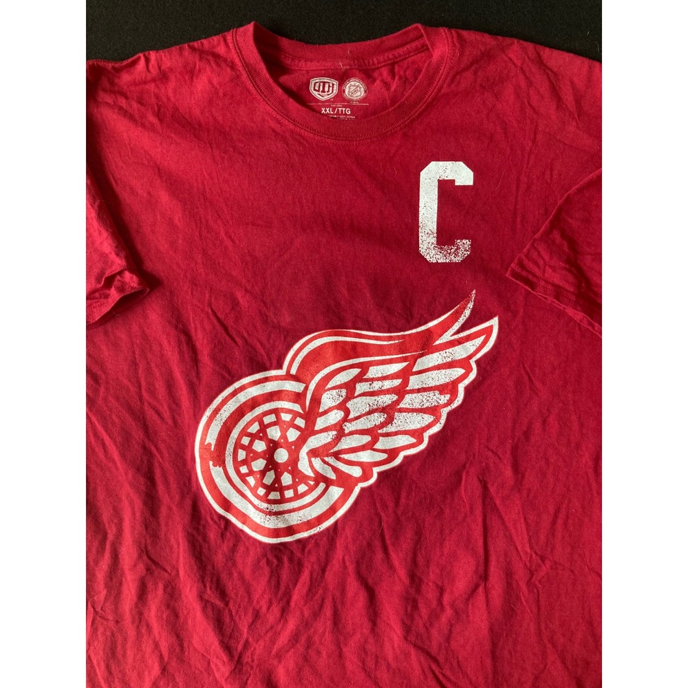 NHL Detroit Red Wings Gordie Howe #9 Red Graphic T-Shirt Mens XXL OTH Hockey